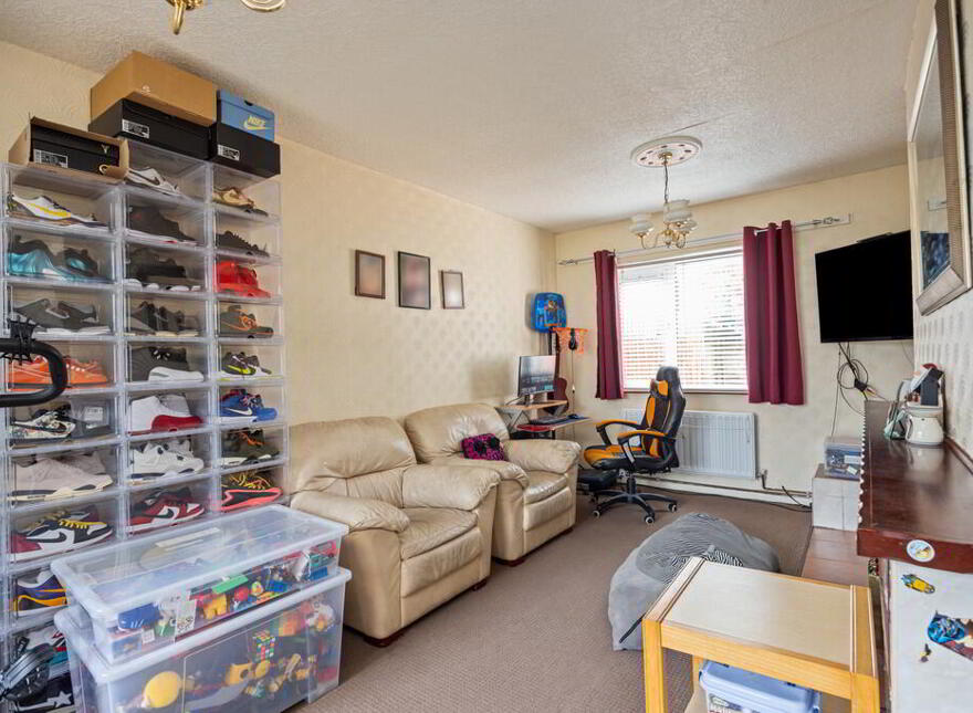 16 Knocknagoney Road, Belfast, BT4 2PW