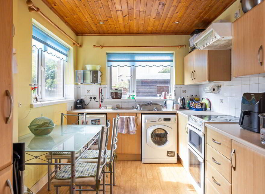 16 Knocknagoney Road, Belfast, BT4 2PW