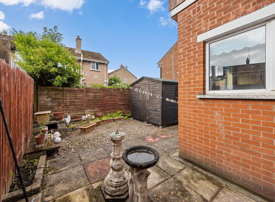 16 Knocknagoney Road, Belfast, BT4 2PW