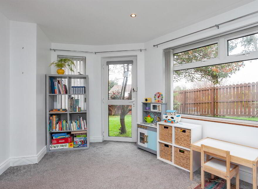 4 Gortgrib Drive, Belfast, BT5 7QX