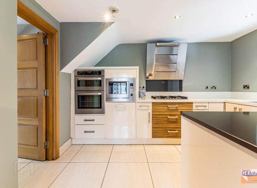 2a Fulmar Crescent, Lisburn, BT28 3HT