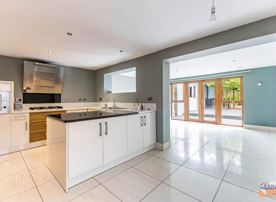 2a Fulmar Crescent, Lisburn, BT28 3HT