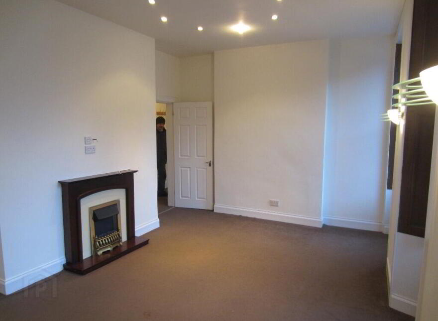 16 Grindlay Street, Tollcross, Edinburgh, EH3 9AS