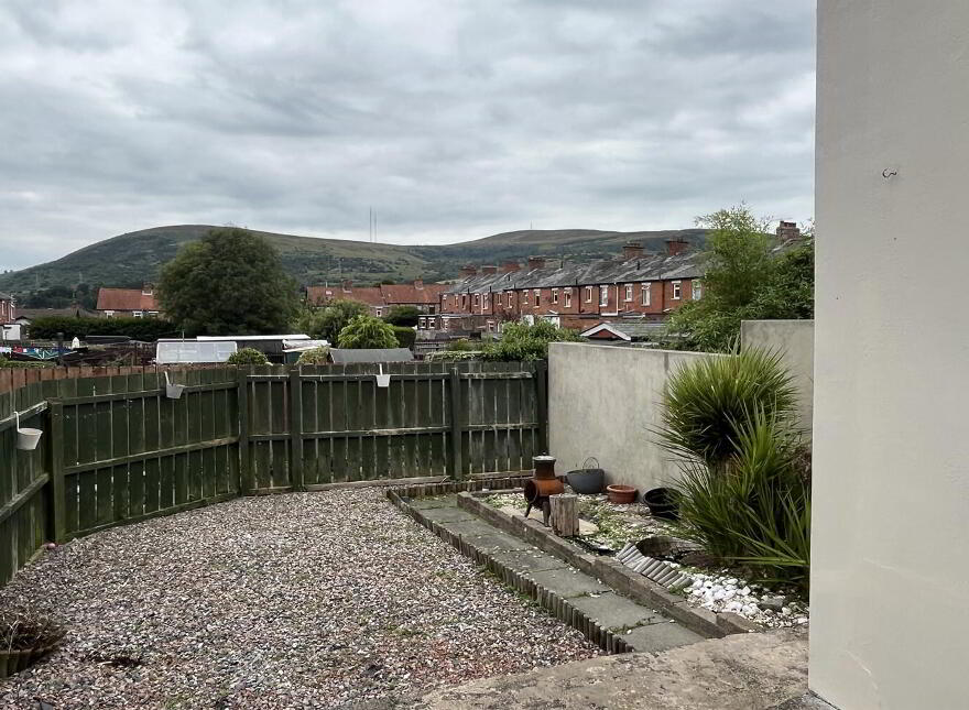 38 Wheatfield Crescent, Belfast, BT14 7HT