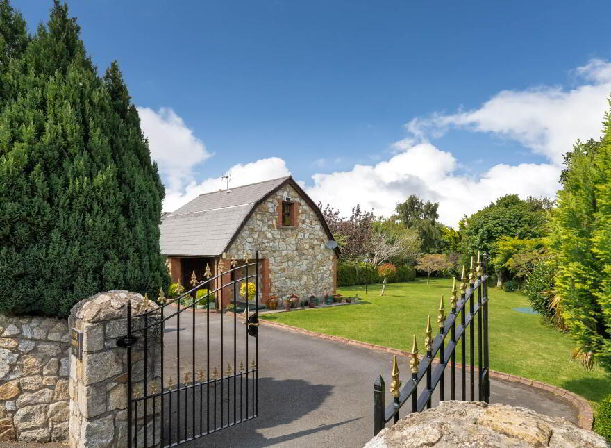 The Mews, Rathmichael Road, Rathmichael, D18KD85