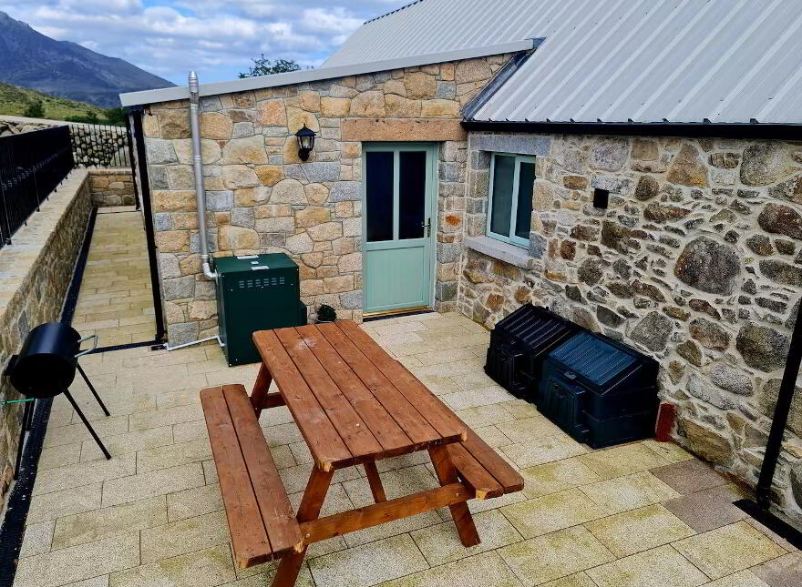 24 Head Road, Kilkeel, BT34 4HU
