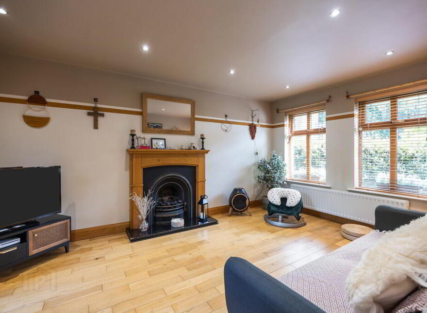 2 Old Golf Course Park, Dunmurry, Belfast, BT17 0FH