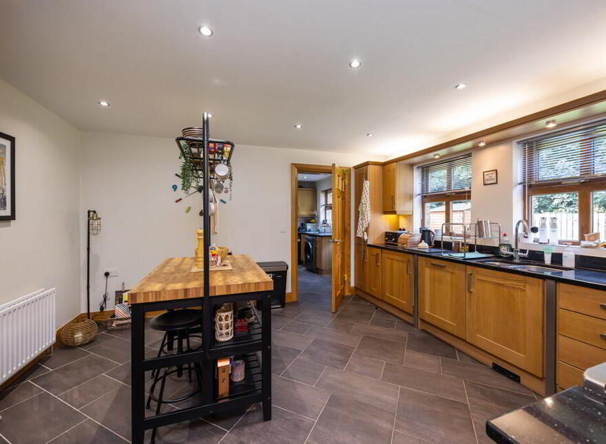 2 Old Golf Course Park, Dunmurry, Belfast, BT17 0FH