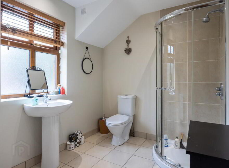 2 Old Golf Course Park, Dunmurry, Belfast, BT17 0FH