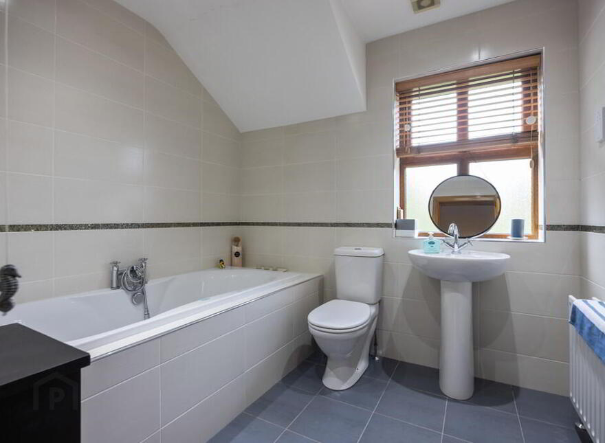 2 Old Golf Course Park, Dunmurry, Belfast, BT17 0FH