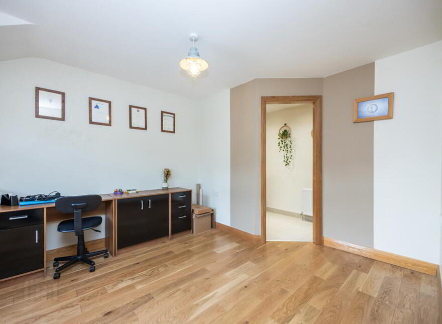 2 Old Golf Course Park, Dunmurry, Belfast, BT17 0FH