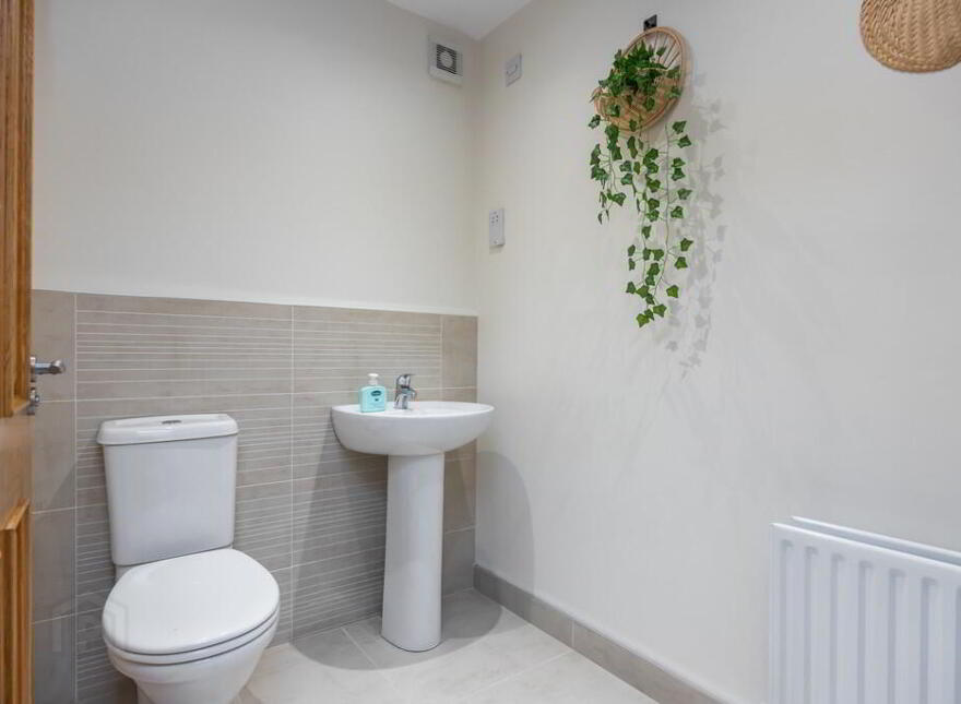 2 Old Golf Course Park, Dunmurry, Belfast, BT17 0FH
