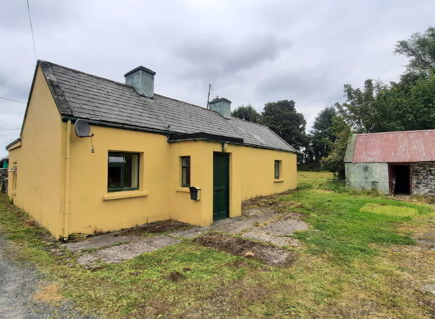 Srah Lower, Carracastle