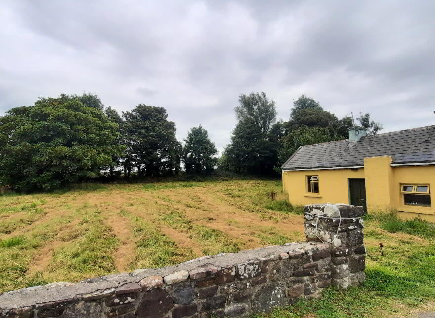 Srah Lower, Carracastle