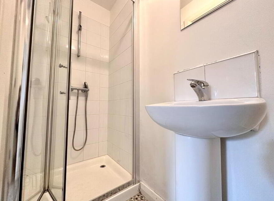 105a Ulsterville Avenue, Belfast, BT9 7AU