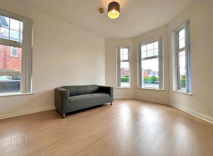 105a Ulsterville Avenue, Belfast, BT9 7AU