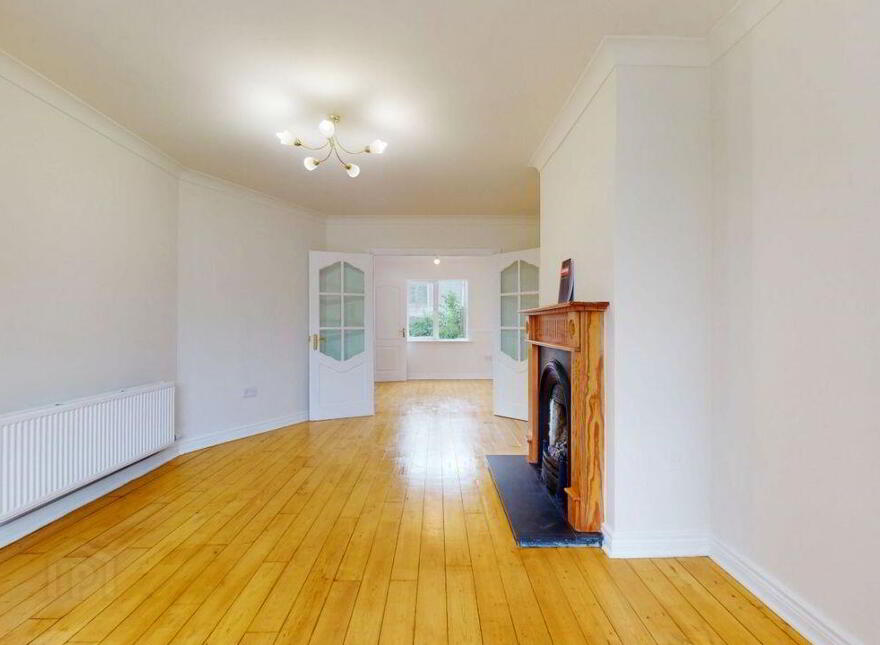 116 Sandford Wood, Swords