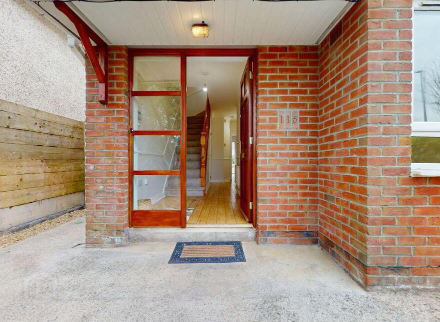 116 Sandford Wood, Swords