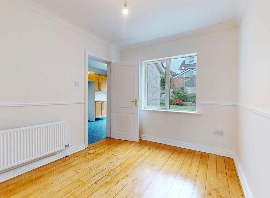 116 Sandford Wood, Swords