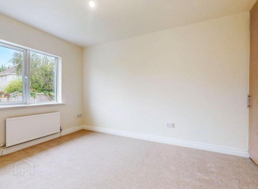 116 Sandford Wood, Swords