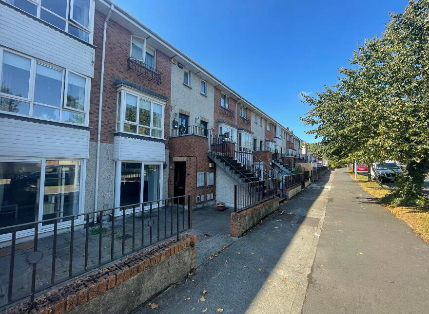 Lanesborough Square, Finglas, Dublin, D11 photo