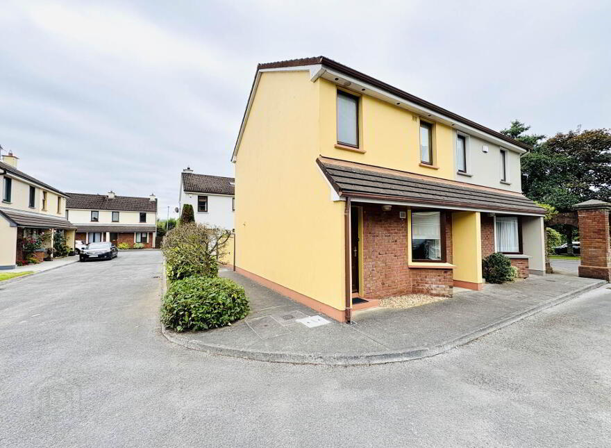 Monavalley, Tralee photo