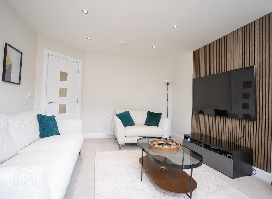 72 The Demesne, Hillsborough Road, Carryduff, BT8 8GU