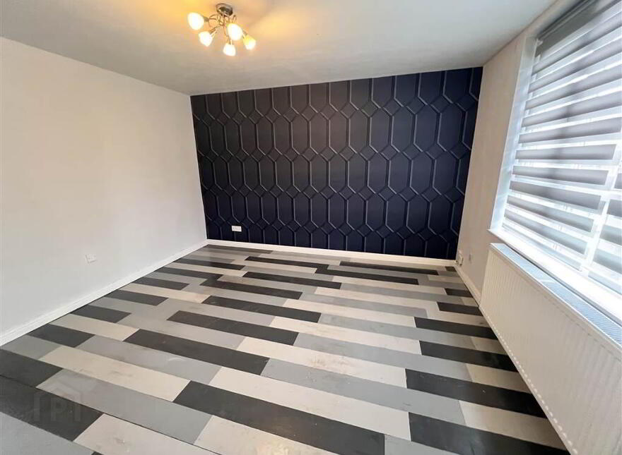 27 Shackleton Walk, Newtownards, BT23 4RE