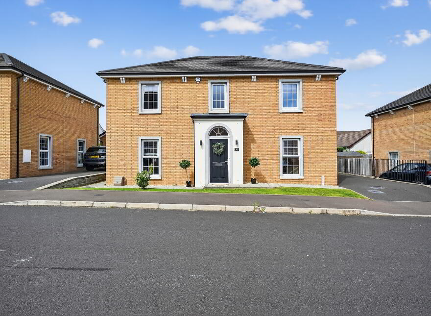 31 Bashford Park Hill, Carrickfergus, BT38 9FG