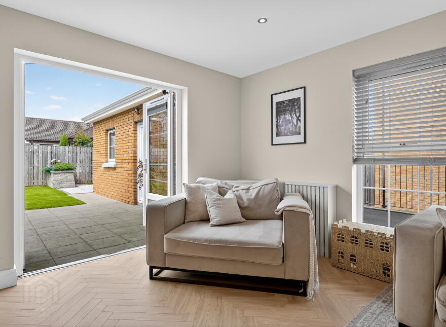 31 Bashford Park Hill, Carrickfergus, BT38 9FG