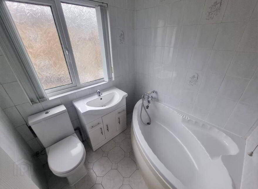 106 Ainsworth Drive, Woodvale Road, North Belfast, BT13 3EL
