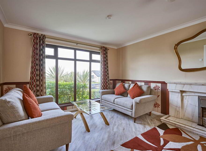 1 Hampton Court, Holywood, BT18 0HU