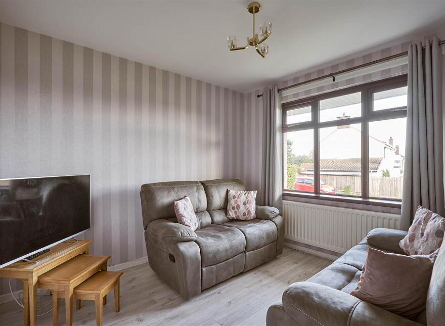 1 Hampton Court, Holywood, BT18 0HU