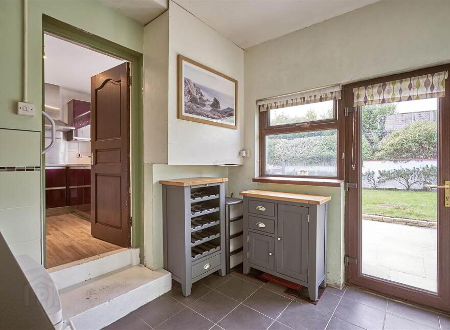 1 Hampton Court, Holywood, BT18 0HU