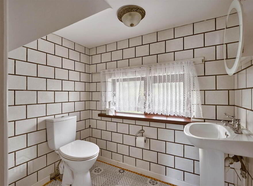 1 Hampton Court, Holywood, BT18 0HU