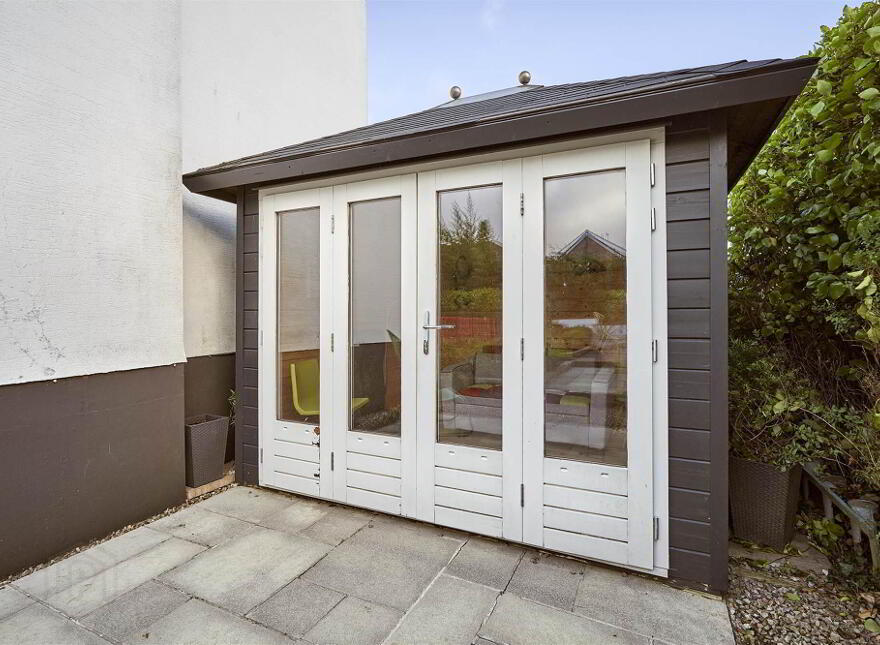 1 Hampton Court, Holywood, BT18 0HU