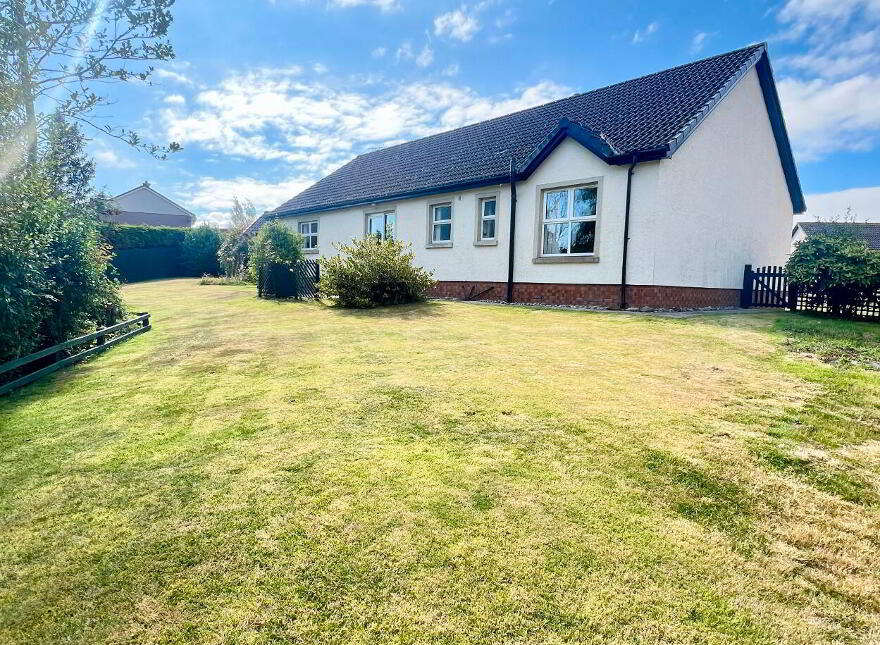 16 Brustin Lee, Ballygally, Larne, BT40 2QA
