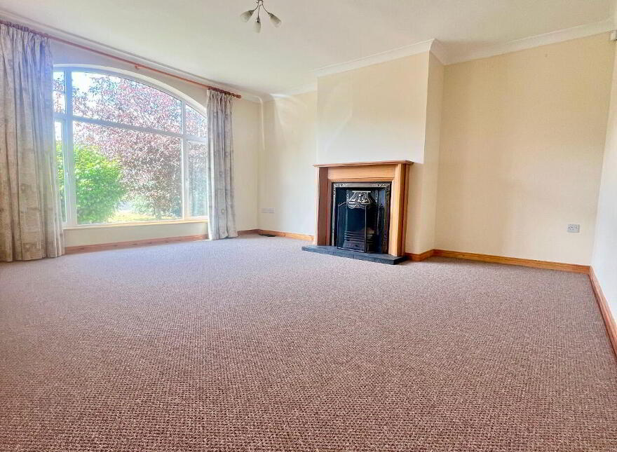 16 Brustin Lee, Ballygally, Larne, BT40 2QA