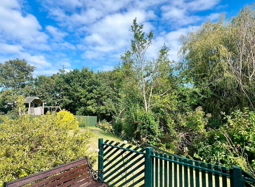 16 Brustin Lee, Ballygally, Larne, BT40 2QA
