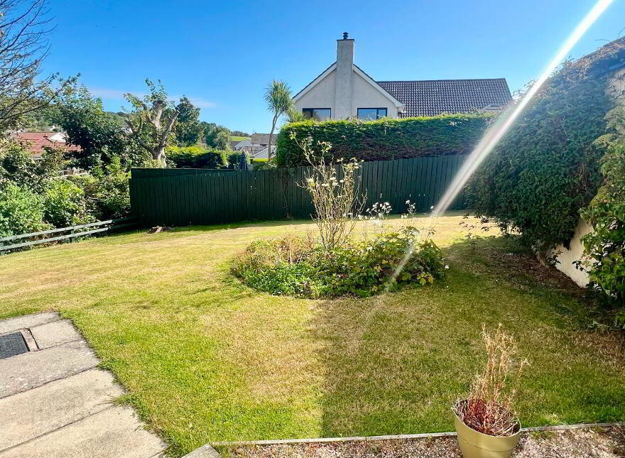 16 Brustin Lee, Ballygally, Larne, BT40 2QA