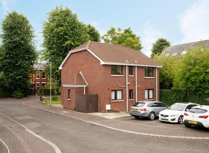 2 Earlswood Grove, Belfast, BT4 3EF