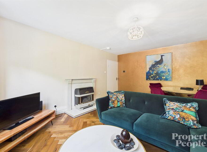 124 Annadale Flats, Belfast, BT7 3AY