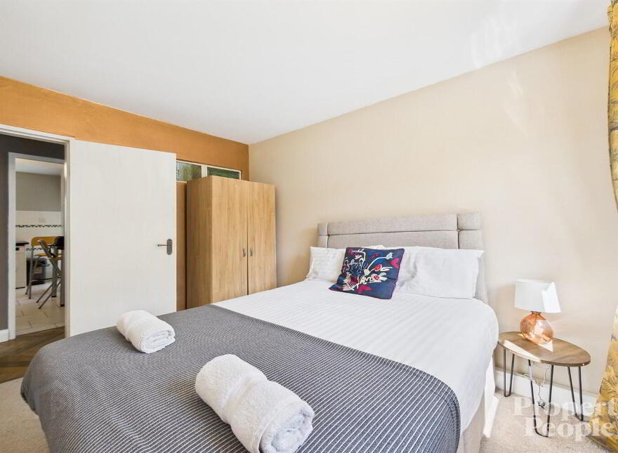 124 Annadale Flats, Belfast, BT7 3AY