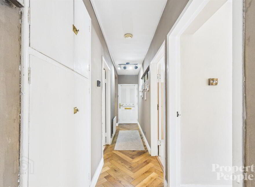 124 Annadale Flats, Belfast, BT7 3AY