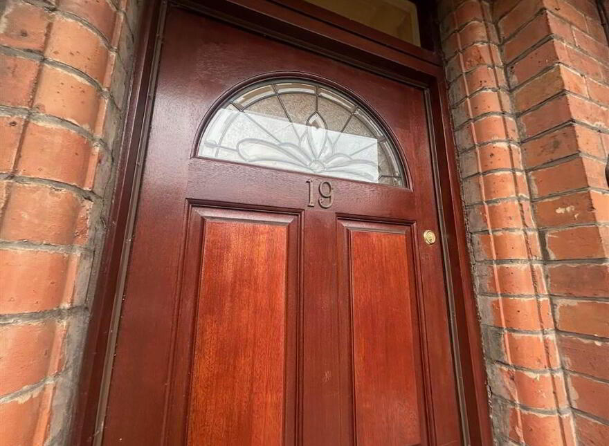 19 Sandhurst Drive, Stranmillis, Belfast, BT9 5AY