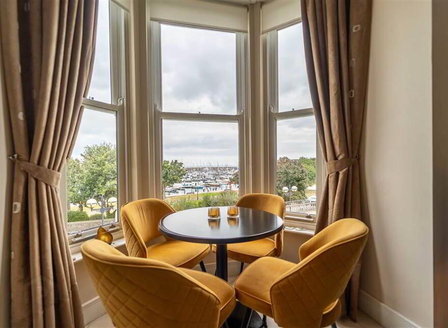 Queens Gate, 53-2 Queens Gate, Queens Parade, Bangor, BT20 3BH