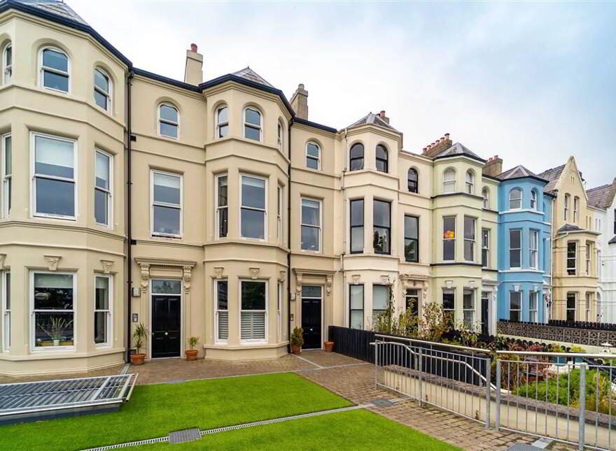 Queens Gate, 53-2 Queens Gate, Queens Parade, Bangor, BT20 3BH