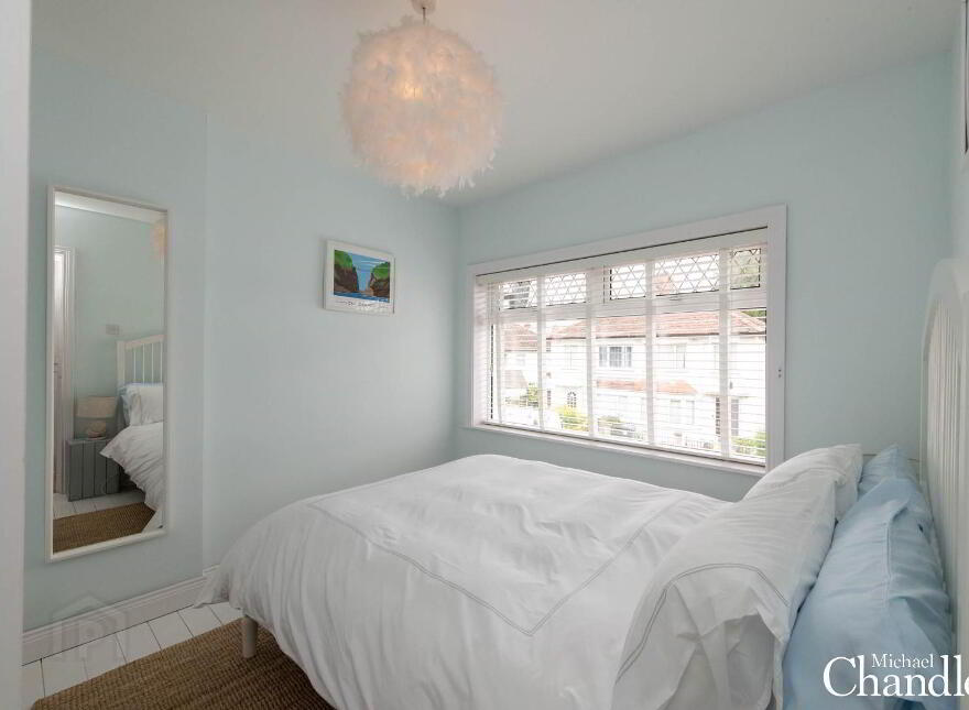 11 Ravenhill Crescent, Belfast, BT6 8JU