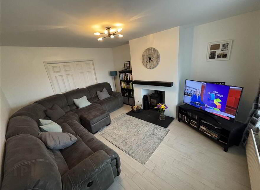11 Aughan Grove, Poyntzpass, Newry, BT35 6UB