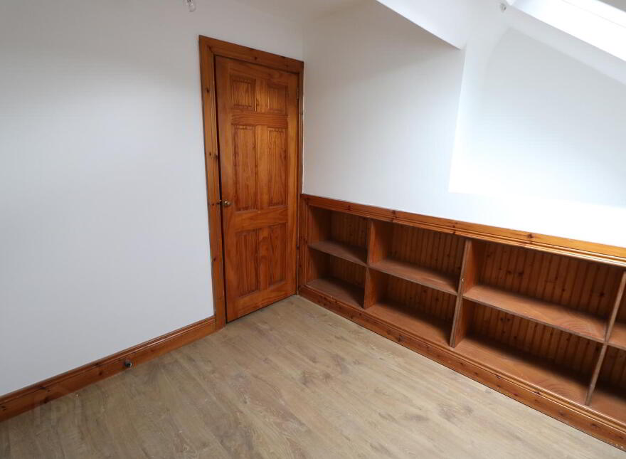 1 St Ives Gardens, Stranmillis, Belfast, BT9 5DN
